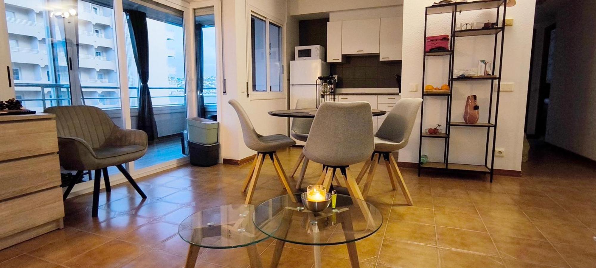 Spacieux Appartement Rose Front Mer Et Piscine Roses Extérieur photo