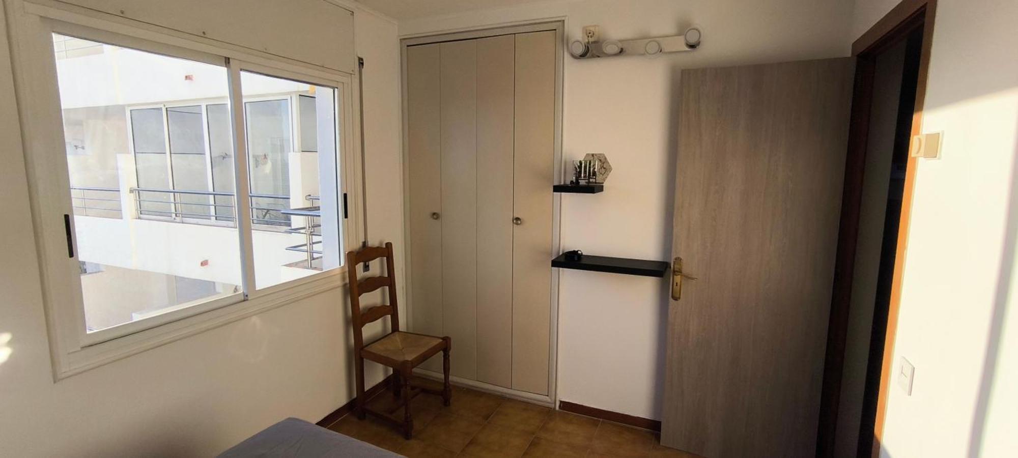 Spacieux Appartement Rose Front Mer Et Piscine Roses Extérieur photo